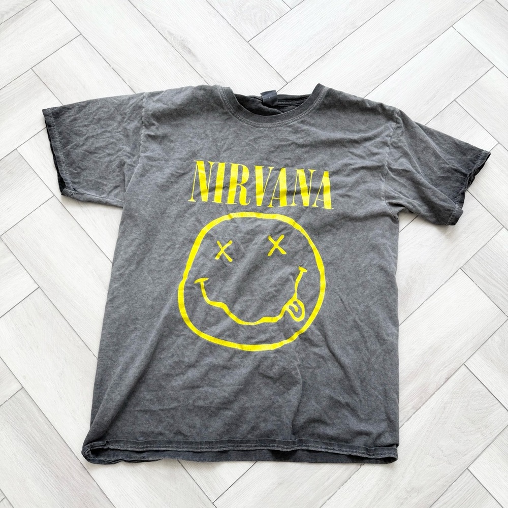 🤙🏾 Vintage Nirvana Band Tee Gray T-Shirt